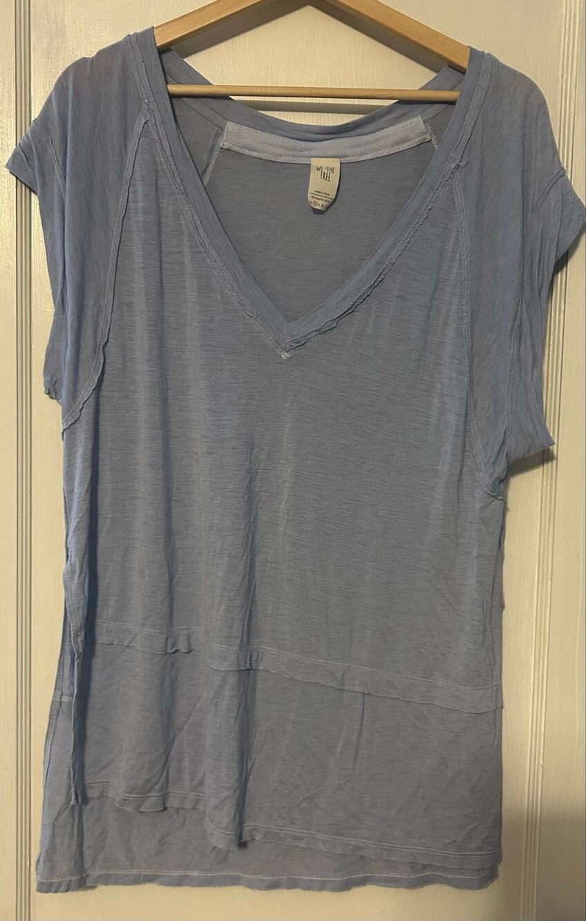 We the Free/ Free People distressed oversized tee baby blue v neck XS